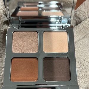 IL MAKIAGE Brown and Cream Eyeshadow Palette Versatile Quad